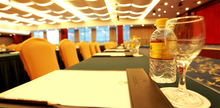 SLWU-Lobby-Lounge