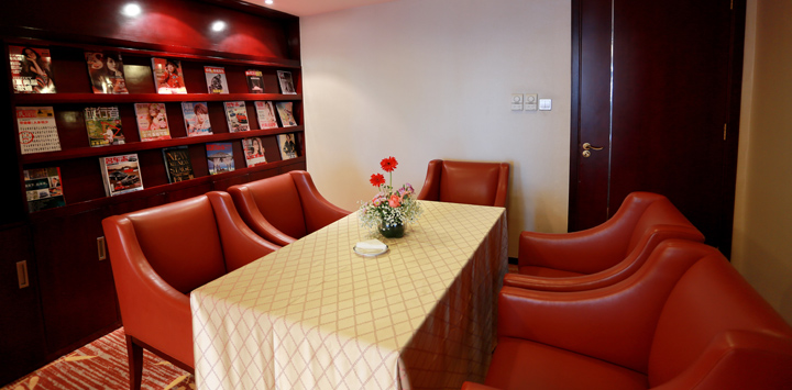 SLWU-Lobby-Lounge